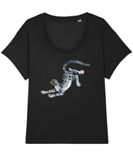 Load image into Gallery viewer, Snow Leopard loose fit tee
